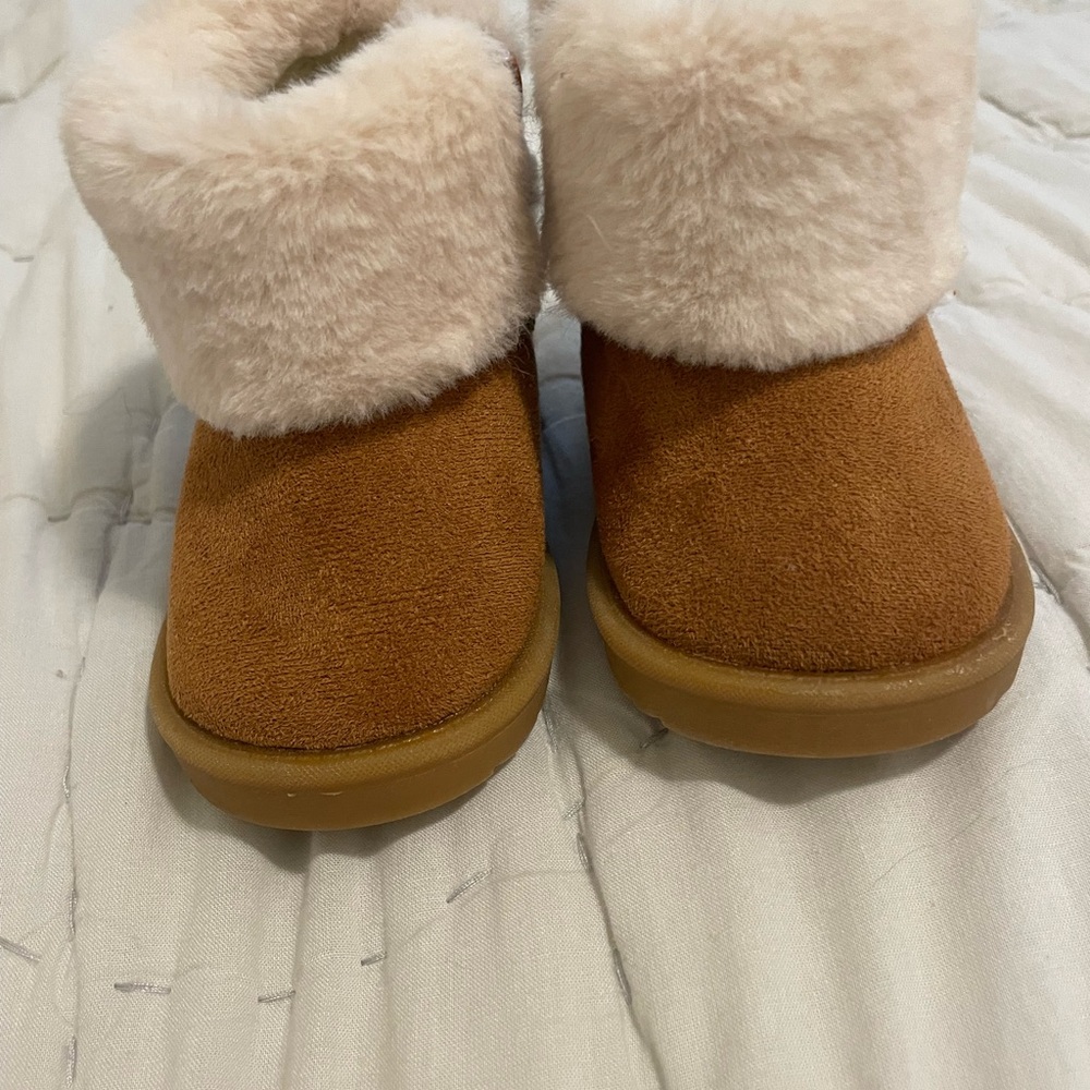 Toddler Snow Boots, size 4